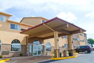 Super 8 by Wyndham Kansas City - 6