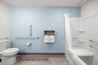 WoodSpring Suites Medford near I-5 - 1