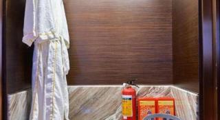 Huayu Zhidi Hotel - 1