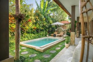 Nyaman Villa 3 - Relaxing Stay with Pool and Garden - 7