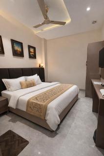 Hotel Grey Villa Amritsar !! Large Parking ! Lift ! Near Bus Stand & Golden Temple ! Newly Built - 5