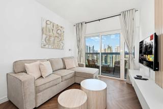 Stunning 2 Bed Great Metro access - 5