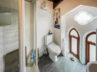 Chapel Court Loft Apartment - 5
