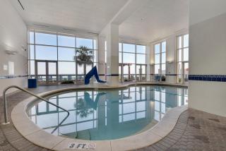Official Majestic Beach Resort - Over 60 Units - All Ocean Front, Panama City Beach, Fl - Panama City Beach - 7