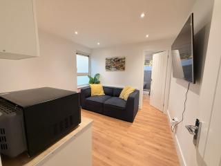 Private 1 Bed Guest House Mansfield - 9
