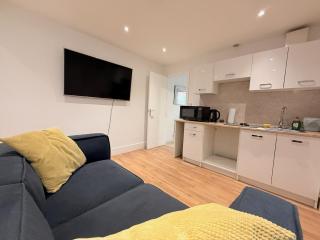 Private 1 Bed Guest House Mansfield - 7