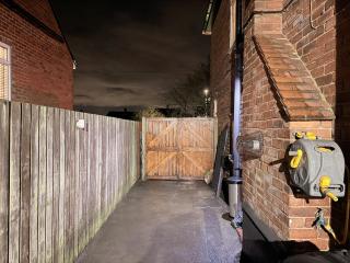 Private 1 Bed Guest House Mansfield - 4