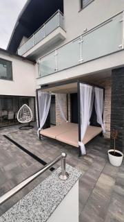 White house Paradise - 1