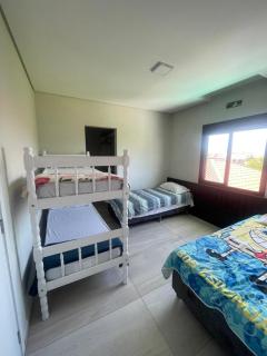 CASA COM PISCINA PARA 10 PESSOAS INGLESEs - 1
