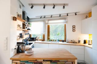 Parkside green oasis in center - 4