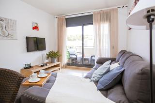 Turo 6 Family flat with Pool and Playground - 0