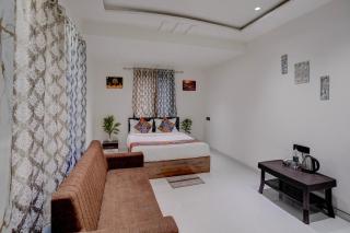 FabHotel Opulence Stay - 2