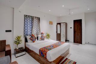 FabHotel Opulence Stay - 9