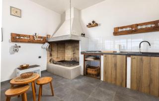 Awesome Home In Podgora - 1