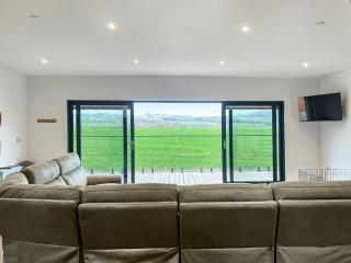 Acre Luxury Lodges-Cedar Lodge - 7