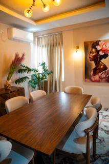 Immeuble d'appartements à Gombe - 6