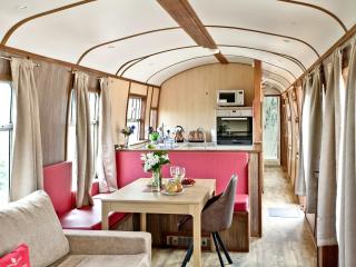Brunel Boutique Railway Carriage 3 - 9