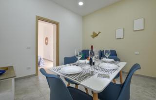 Cozy Home In Isola Delle Femmine With Wifi - 1