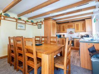 Royale - Uk49055 - 3