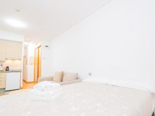 YBH Luis Taboada 13, 2E - 9