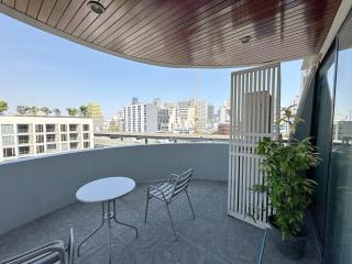 Private 2 storeys Penthouse 200m to BTS Ploenchit - 9