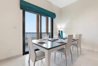 3BR Oceanfront Haven with Mesmerizing Sea View Near Pristine Beach and Campsite, Mina Al Fajer B , Fujairah by Deluxe Holiday Homes - 5