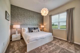 Last Minute Disney Getaway Themed Bedrooms Private Balcony. Book Now 41961 - 6