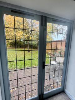 Charming 2 bed cottage - 7