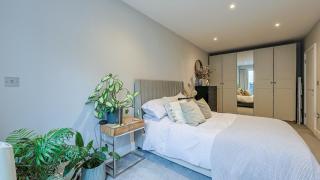 Relaxing 2-Bed Apartment near Tooting Bec Balham - Pass the Keys - 3