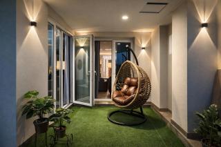 Gold Crest Prestige Signature Suites-DHA Phase 4 Lahore - 3