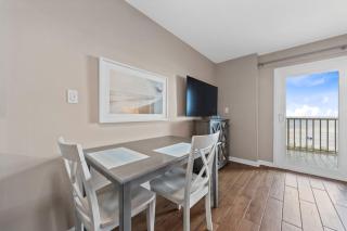 Seacrest 305 by Youngs Suncoast - 5