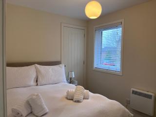 Millburn Court Apartment - 3