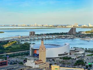 Modern Downtown 1BR | Perfect for Miami Events - 2