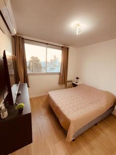 Amplio Depto Con Cochera Zona Plaza Italia - 6