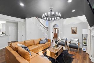 5-BD Vacation Retreat w Pool & Ping Pong - 1