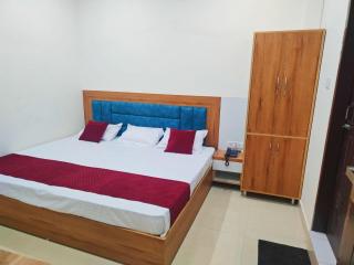 Family stays - Hotel RAJ - Haridwar - 3