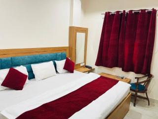 Family stays - Hotel RAJ - Haridwar - 1
