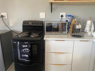 Pule's Home & Studio Apartments - 7