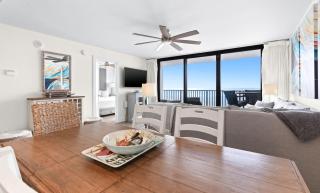 One Seagrove Place 0802 - 3