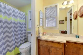 1 Mile to Golfing: Porch w/ Fireplace + Mtn Views! - 4