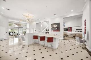 207-S Luxury King Suite - Universal Disney Epic - 2