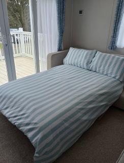 Cosy three bedroom holiday home in Parkdean Newquay - 1