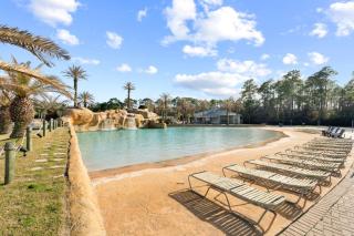 Wharf 902 by Youngs Suncoast - 1