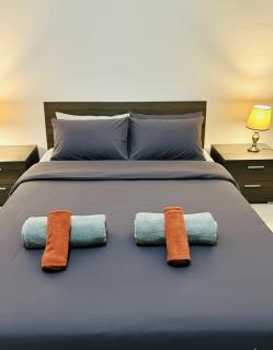 Huge and Stylish, St Julian's Central 2BR with 2 BATHS - 8