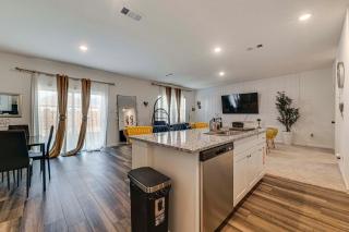 Group Haven in Princeton! WFH Ready and Ample Space - 1