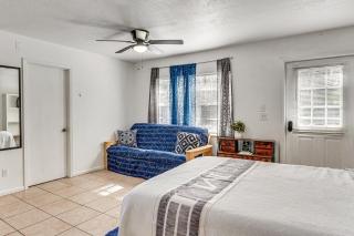 Wooded Couples Retreat with Lanai in Interlachen - 3