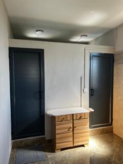 Luxury Flat with Scenic Views - 5