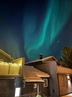 Tromsø Arctic Villa with free parking - 8