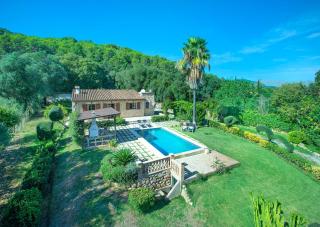 Eu Clos by Vintage Travel - 0