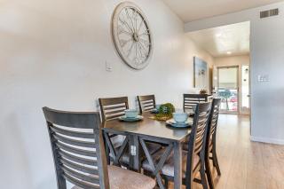 Steps to Lake Conroe! Condo with Balcony and Views - 1